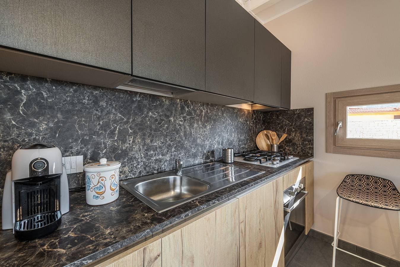 Foto 9 von 40: Luxuriöses Ferienhaus mit Pool, Terrasse, WLAN und Klimaanlage; Parkplätze vorhanden, Kleinere Haustiere erlaubt