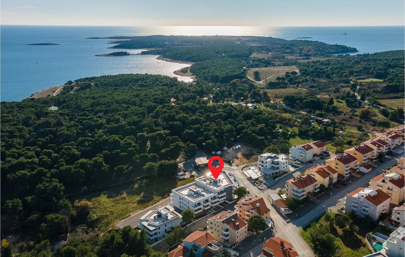 Foto 3 von 29: Gemütliche 1-Zimmer-Wohnung mit Terrasse, 1000 m vom Strand Bijela entfernt