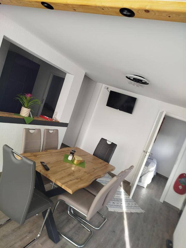 Foto 7 von 23: Two-Bedroom Apartment