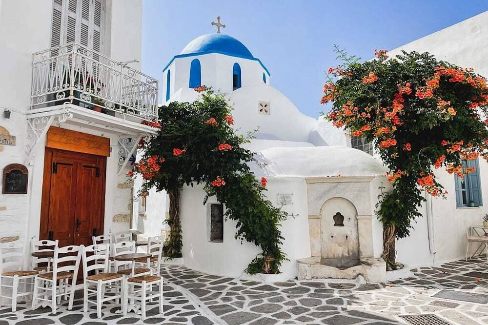 Foto 11 von 27: Splendid Santorini Suite | Sea Star Suite | Outdoor Heated Private Jacuzzi