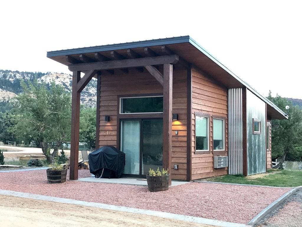 Foto 10 von 23: Apple Hollow Tiny House # 1 Zion / Bryce Tiny House im Apfelgarten! Für 4 Personen