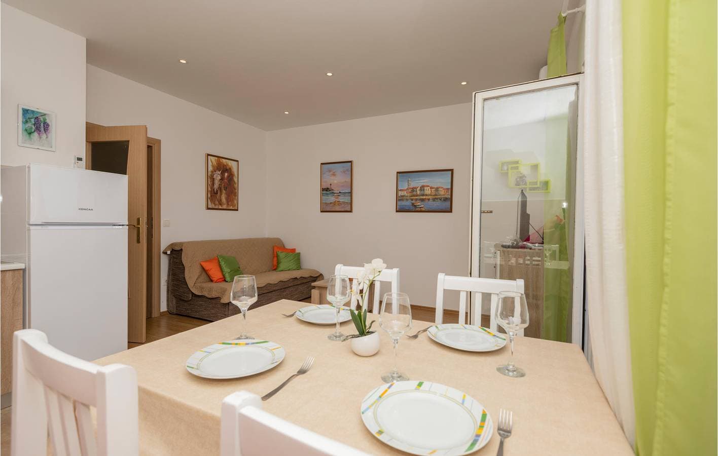 Foto 10 von 27: Gemütliches Apartment mit Meerblick in Makarska, mit Terrasse und kostenlosen Parkplätzen