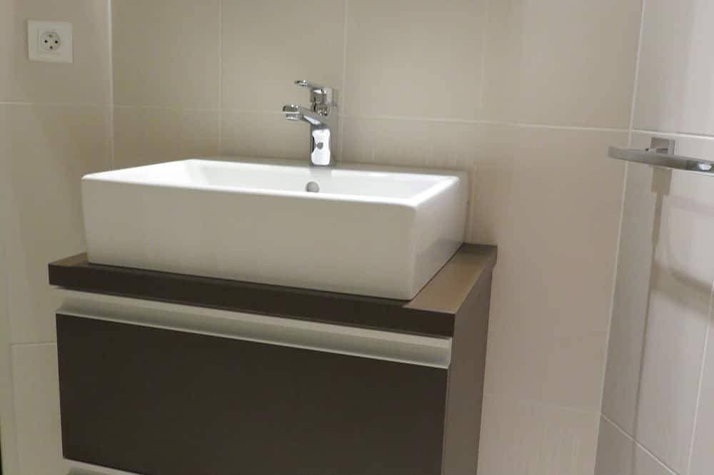 Foto 5 von 28: T2 am Wasser, Klimaanlage, Wi-Fi, Parkplatz, Pool, direktem Zugang zum Strand