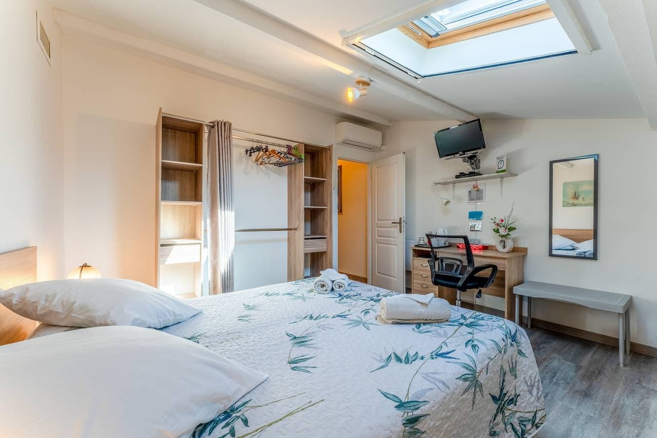 Foto 9 von 24: Gästezimmer l'occitania 44 m² – Zimmer und Anbau 60 m²