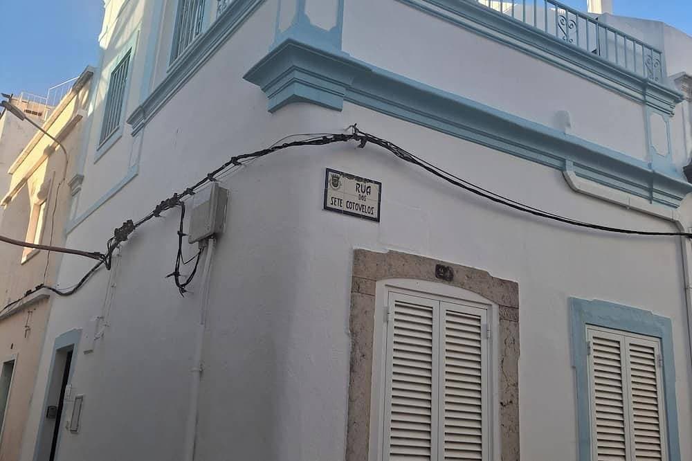 Neu renoviertes, wunderschönes Haus mit hohem Standard im Herzen von Olhao. 1