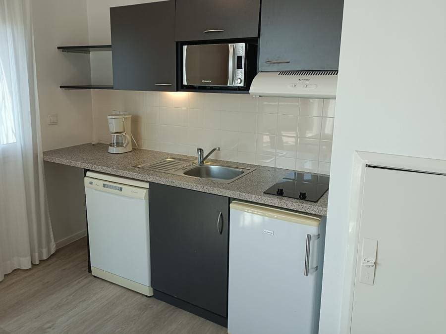 Foto 3 von 37: Terres de France - Appart Hotel Rouen Flaubert - Studio 2 personen - Doppelbett