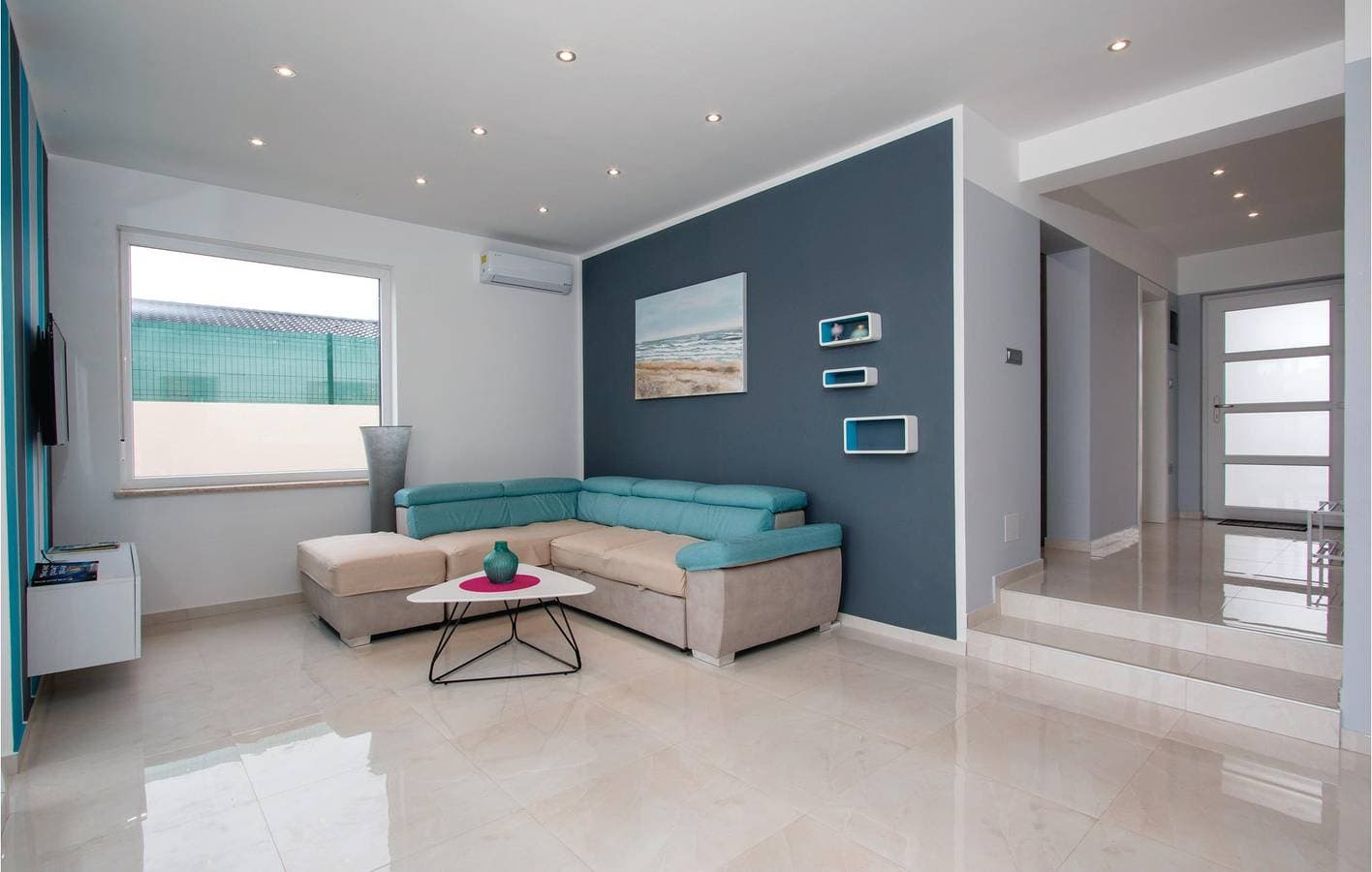 Foto 11 von 25: Geräumige 2-Zimmer-Wohnung mit Pool, Parkplatz und Strand in der Nähe