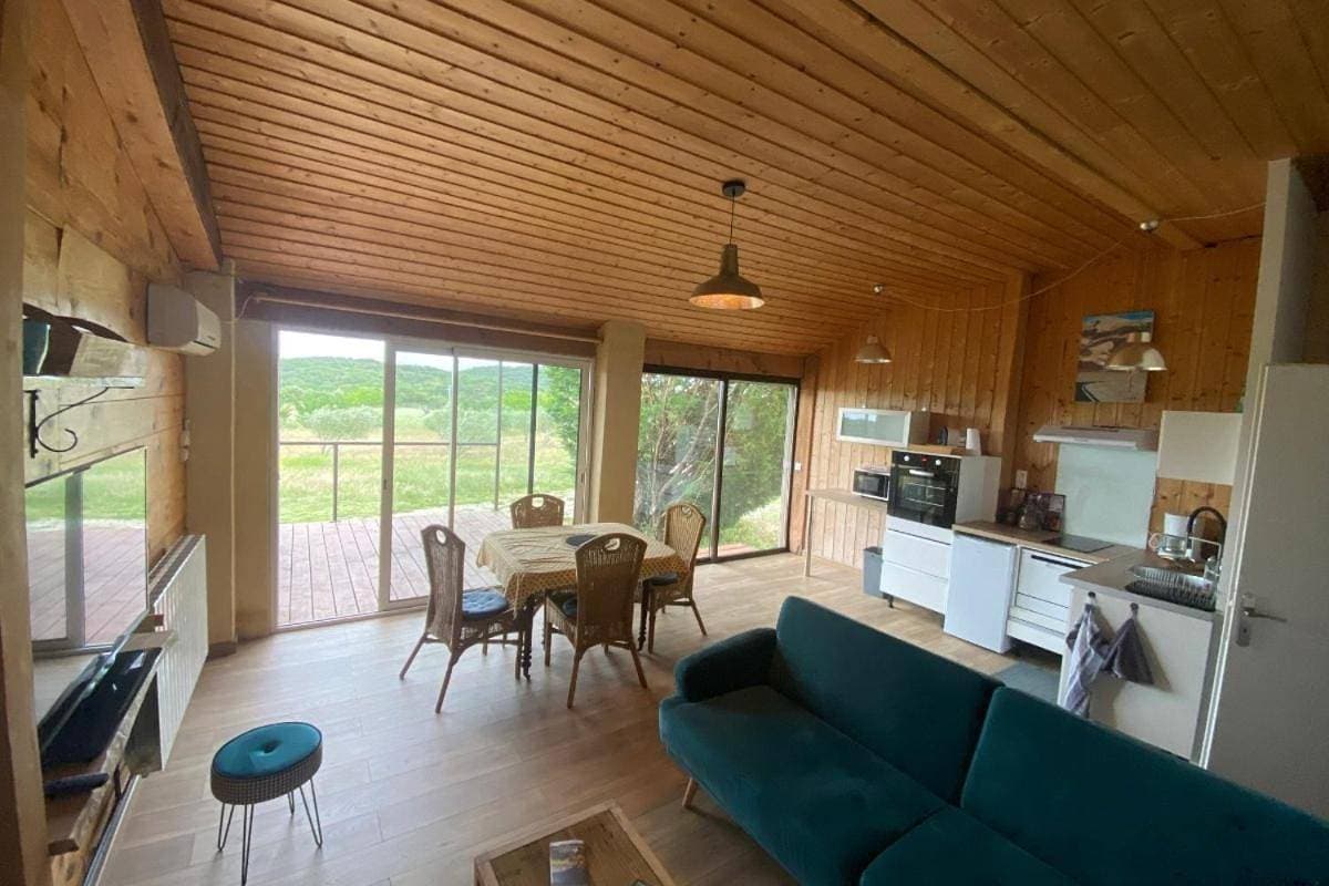 Foto 2 von 5: One-Bedroom Villa