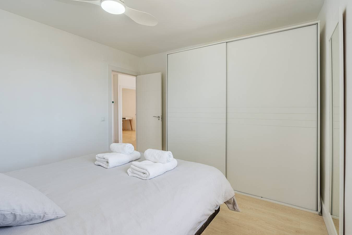Foto 13 von 28: Ferienwohnung 'Primera Linea De Playa La Herradura' mit Meerblick, Balkon und WLAN