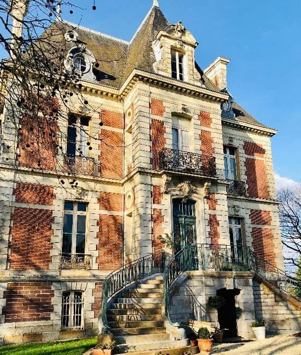 Suite privée bleu au château de la Franceule 1