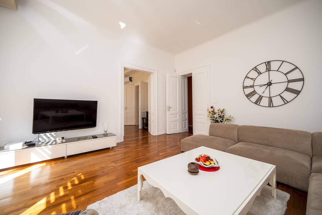 Foto 9 von 33: Ferienwohnung für 6 Personen mit Terrasse