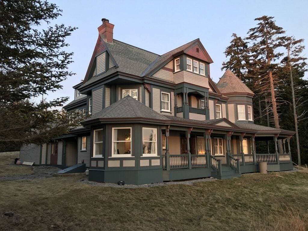 Foto 5 von 48: Do Not miss Maine this Fall.  It is Awesome! Oceanfront Home 5Br, 4Bt A++ Views.