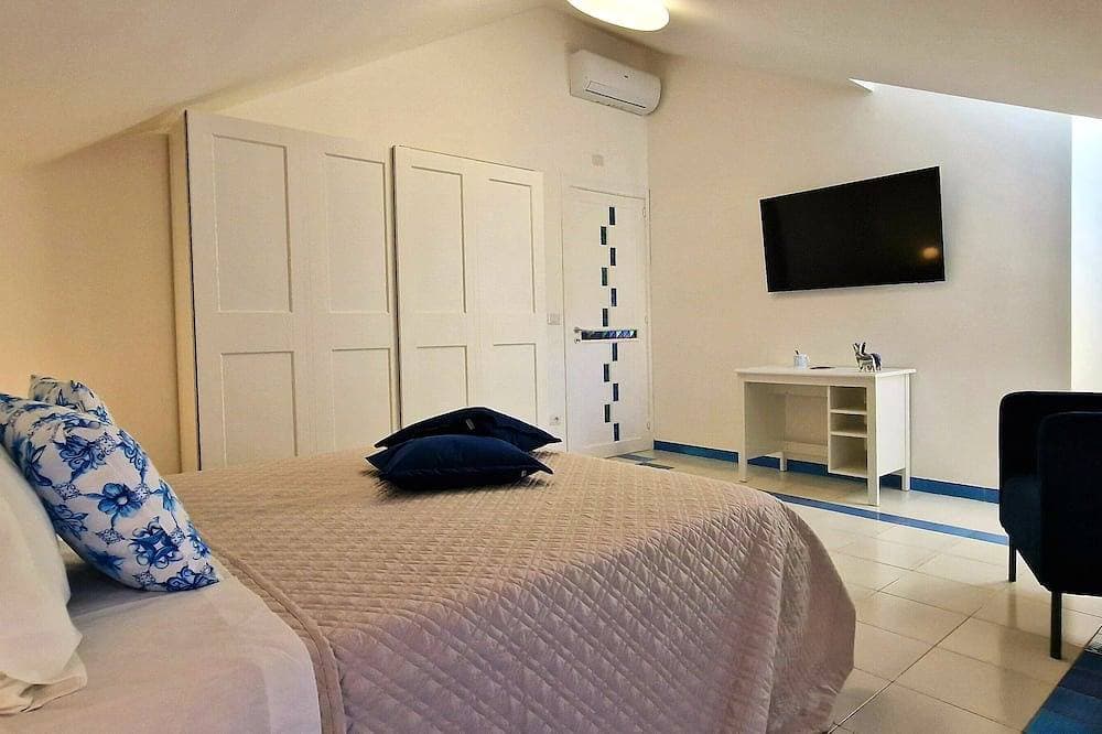 Foto 8 von 30: Amalfi Coast Villa w/Sea Views & Sauna & Jacuzzi plus Rooftop and Parking Garage