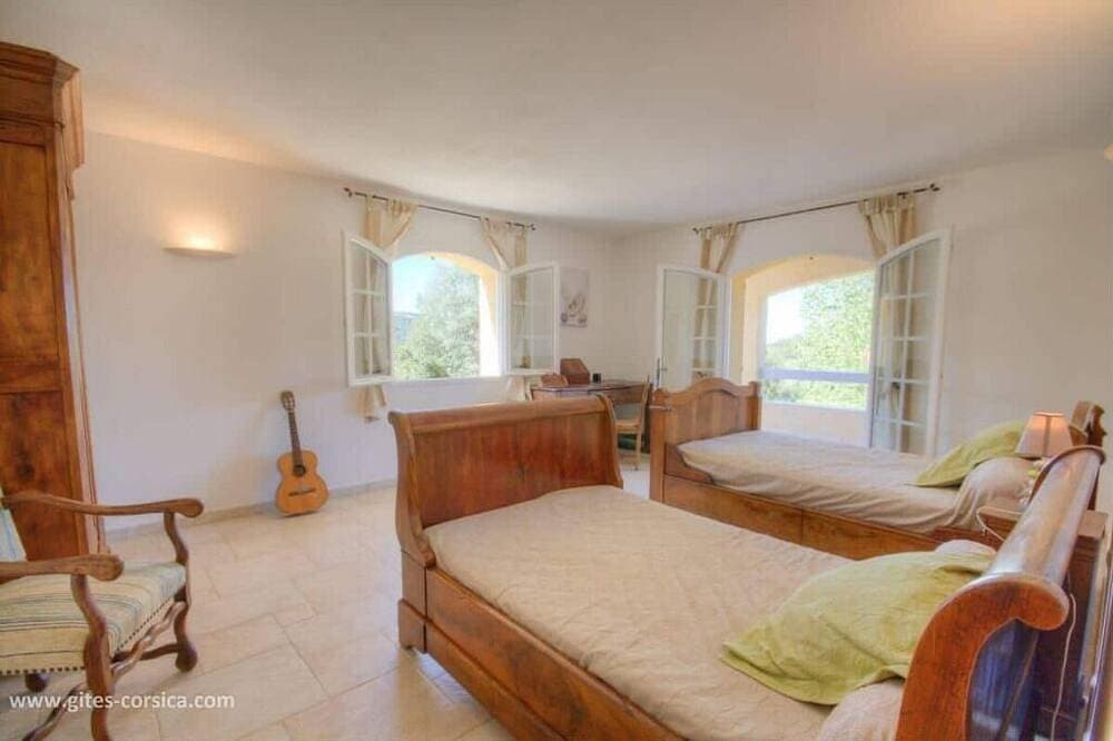 Foto 2 von 16: Villa Mariola - Corsican charm with a pool
