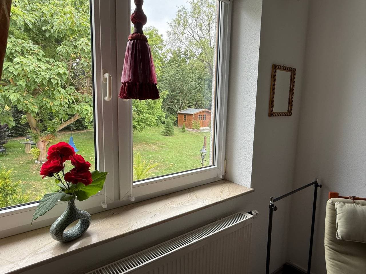 Foto 6 von 32: Ferienwohnung Am Kruchenplan - Fw mit offenen Wohnzimmer mit Küche und Balkon, 2 Schlafzimmer und Bad - 95qm für max. 5 Personen