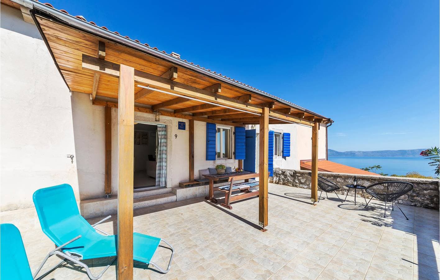 Foto 3 von 44: Gemütliches Apartment mit Meerblick, Terrasse, Parkplatz und WLAN – 2,5 km vom Strand entfernt
