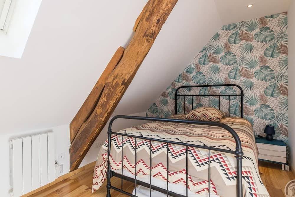 Foto 4 von 19: Steinhaus für Familien mit Spa und Garten in Tollevast