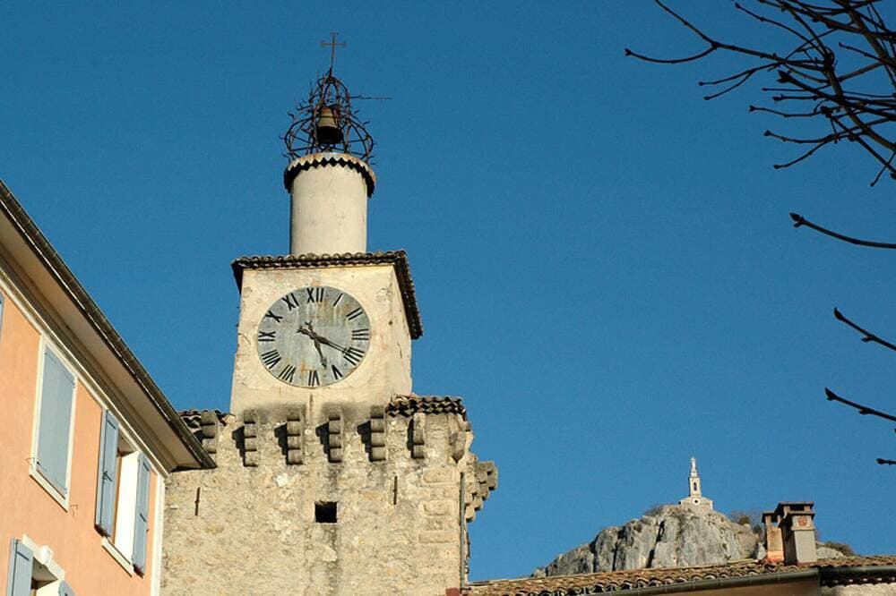 Foto 10 von 17: Meuble De Tourisme 2 Etoiles Refait à Neuf Centre Ancien Castellane