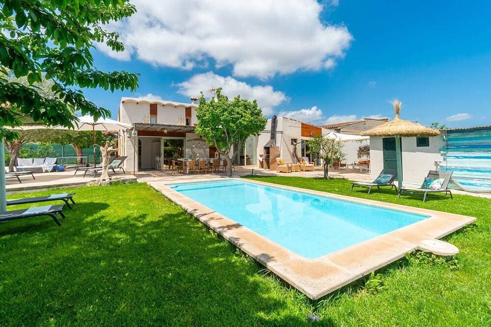 Foto 11 von 30: Atemberaubendes Haus in Manacor mit privatem Swimmingpool, der sowohl drinnen.