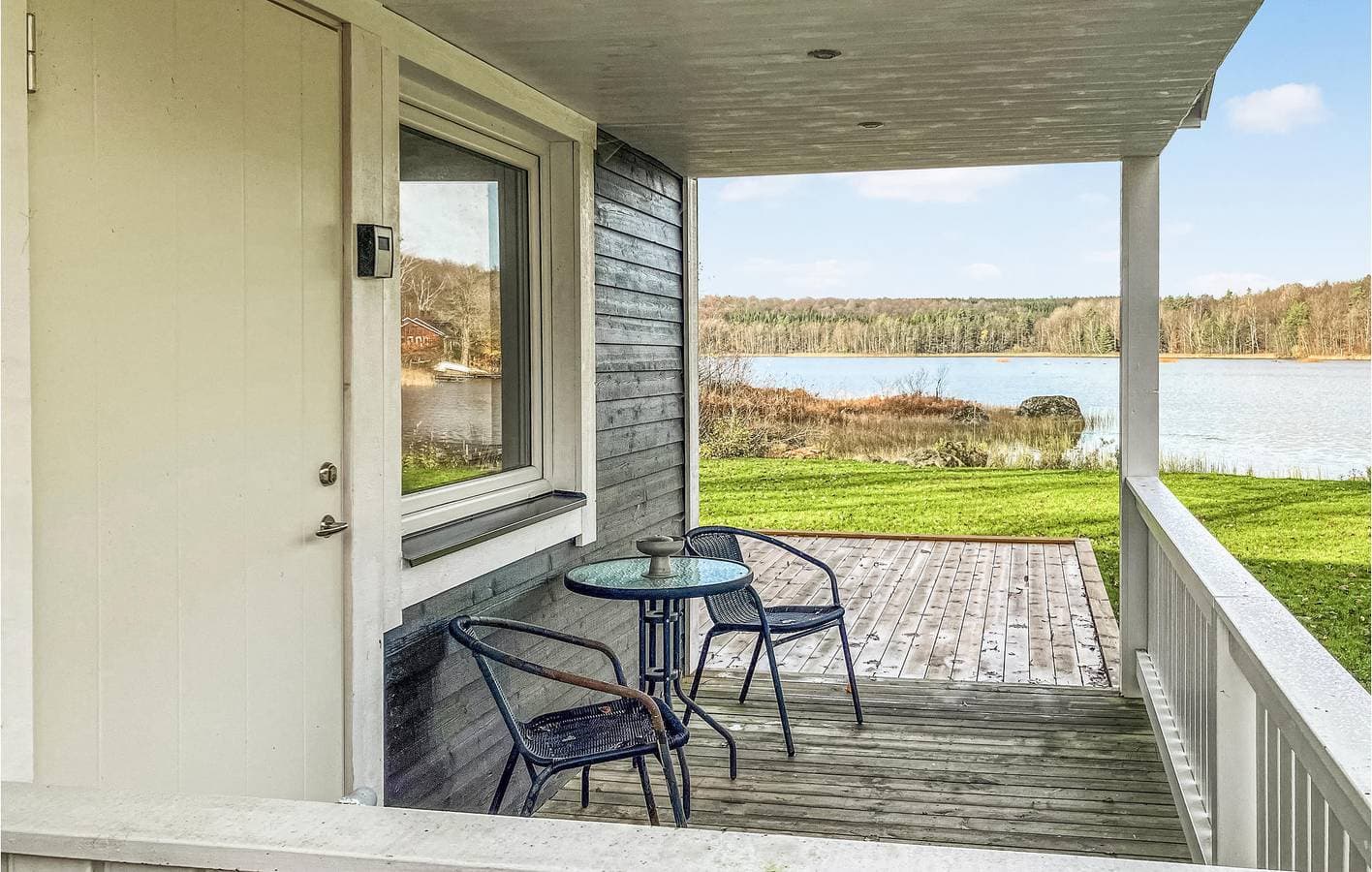 Foto 2 von 16: Ferienhaus für 4 Personen mit Seeblick