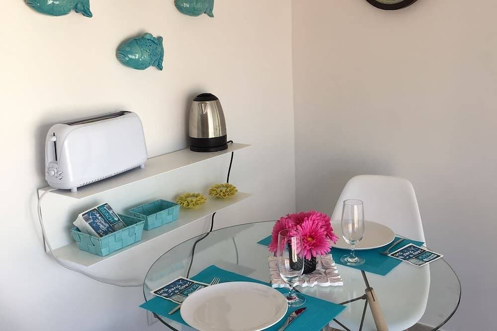 Foto 9 von 13: Remodeled Apt. in Pedras d'El Rei overlooking the Atlantic Ocean and Ria Formosa