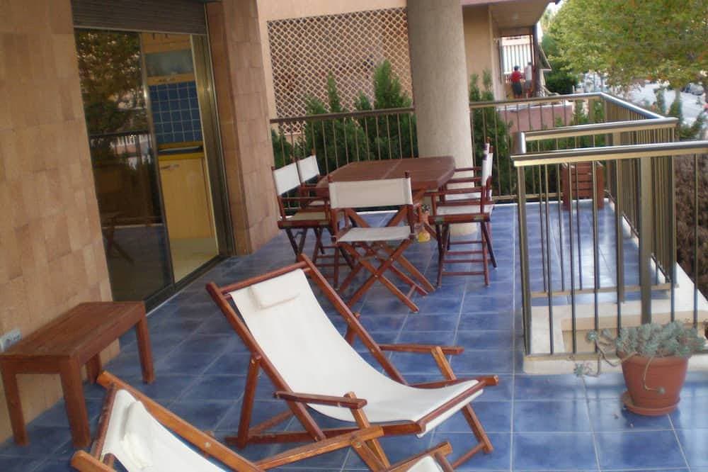 Luxuswohnung WIFI in Strandnähe mit 30m Terrasse, Klimaanlage 1