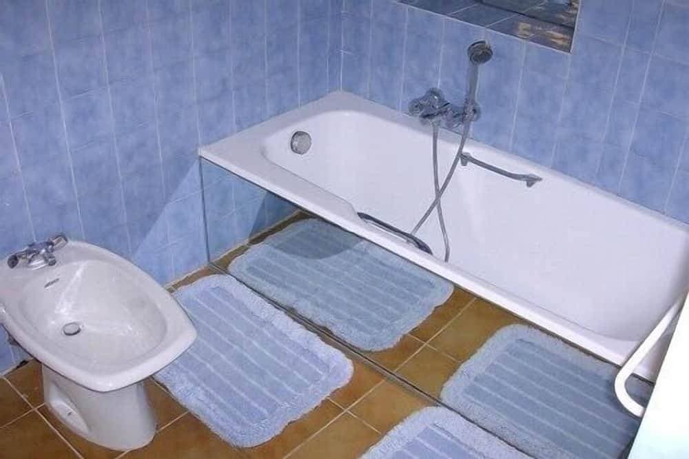 Foto 5 von 20: 65m2 Wohnung, unabhängig in Villa, Terrasse, Garten und Parkplatz, 5 Pers.