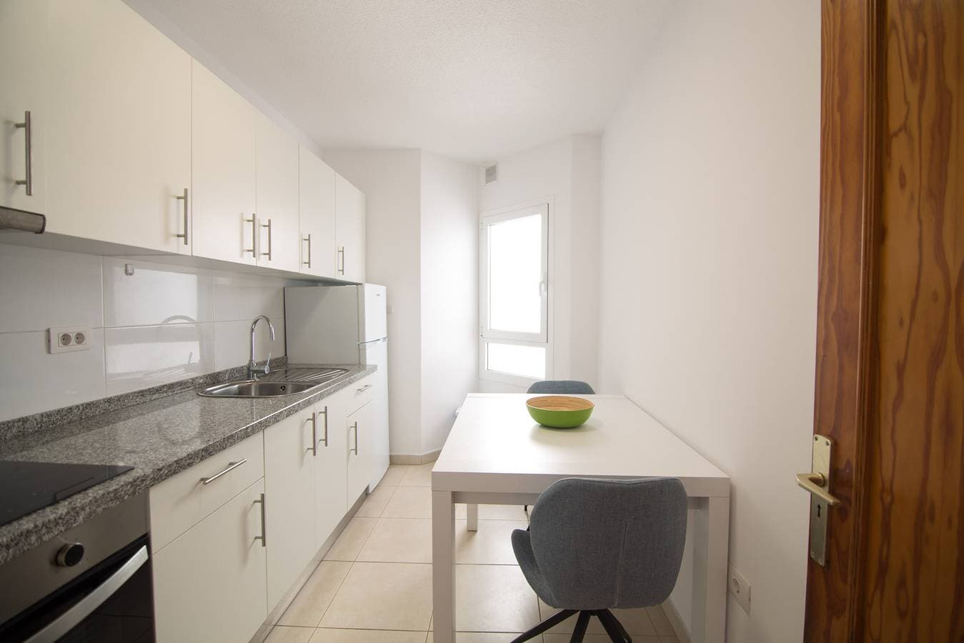 Foto 7 von 19: Apartamento Vacacional con balcon y bonitas vistas