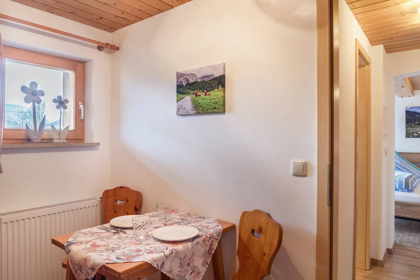 Foto 12 von 25: Ferienwohnung 'Haus Niklos - Wank' mit Bergblick, Garten und WLAN