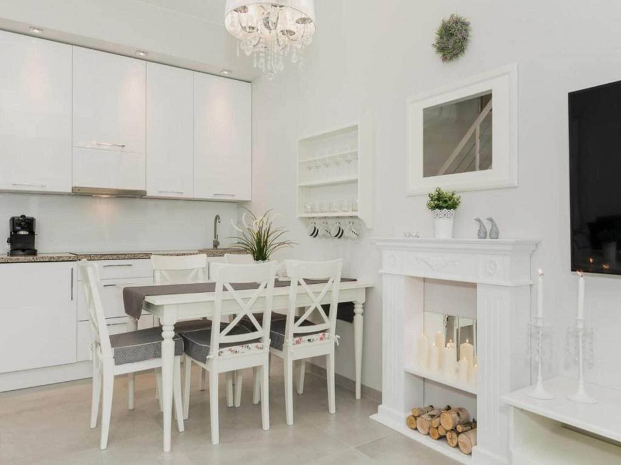 Foto 6 von 28: Komfortables Ferienhaus mit Garten und Sommerpool