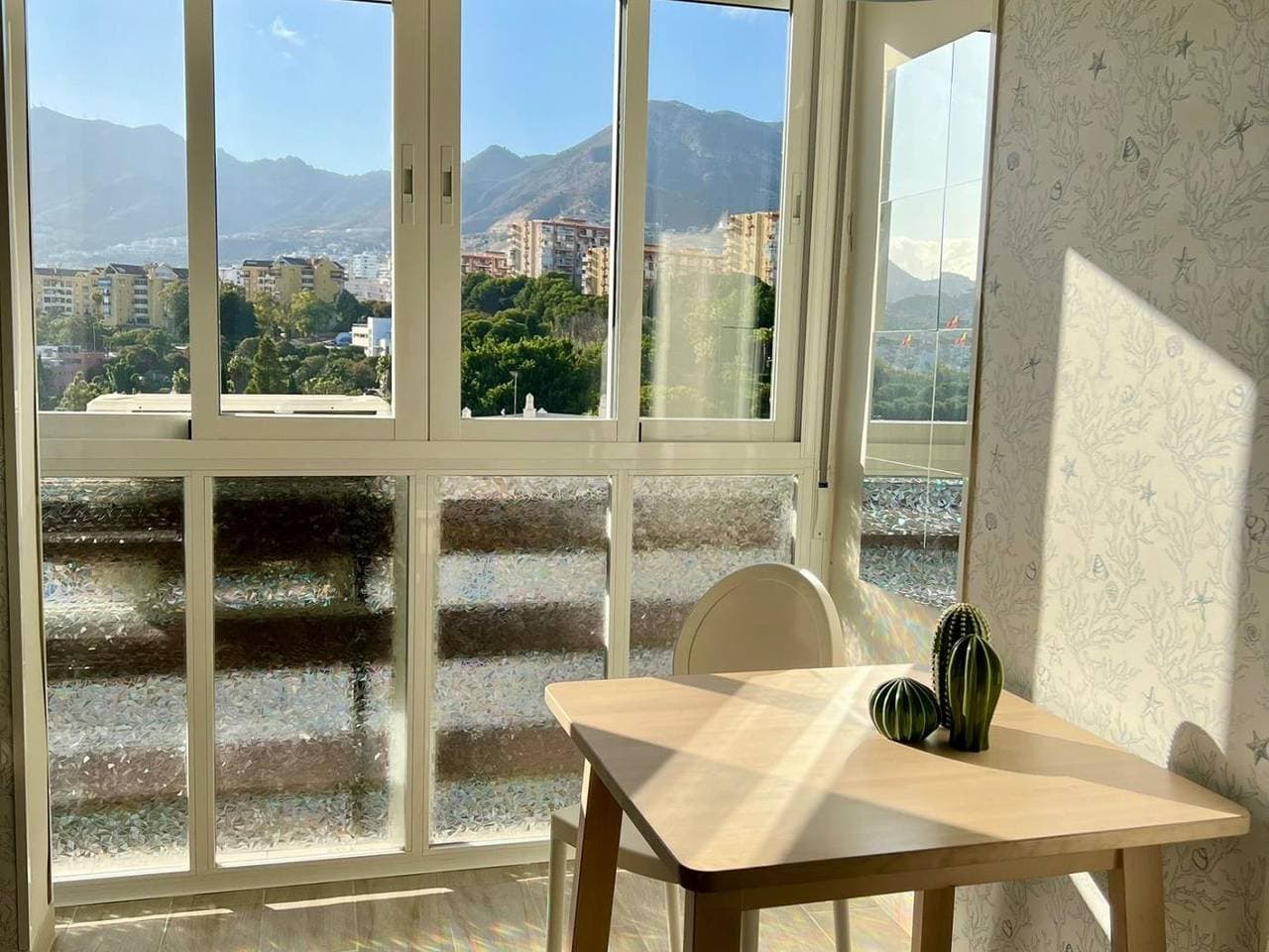 Foto 2 von 17: Skyline Studio • Meerblick in Benalmádena & Saisonaler Pool