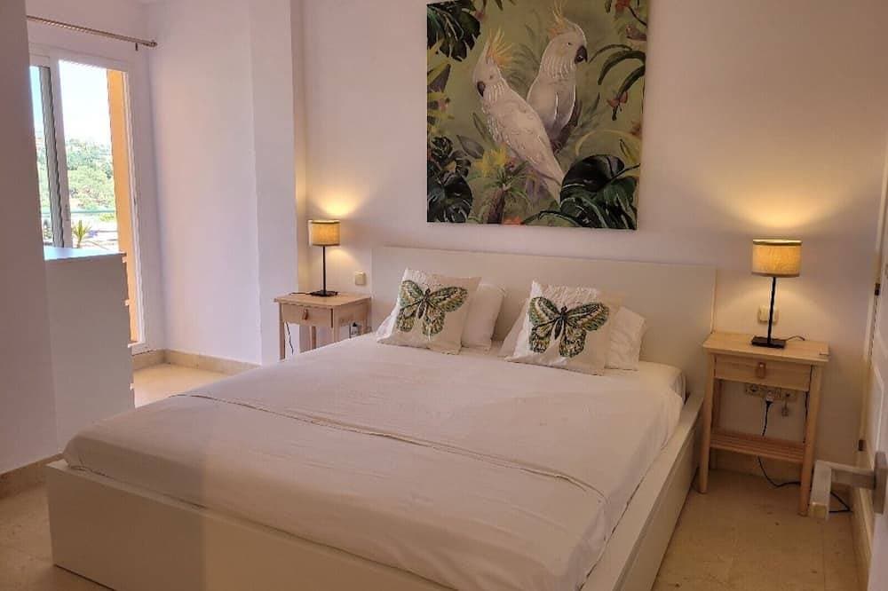 Foto 2 von 30: Atractivo Piso de1 Dormitorio, Los Patios de Santa Maria Golf, Elviria-marbella