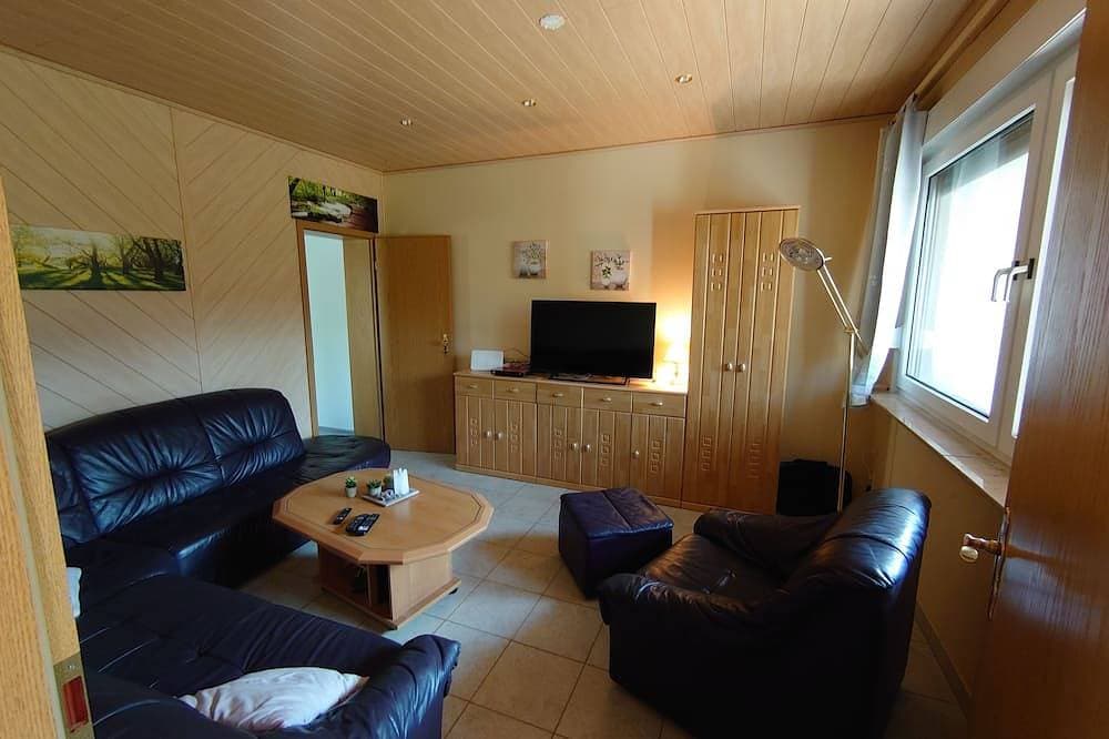 Foto 4 von 13: Haus im Wald,eigenes Grundstueck