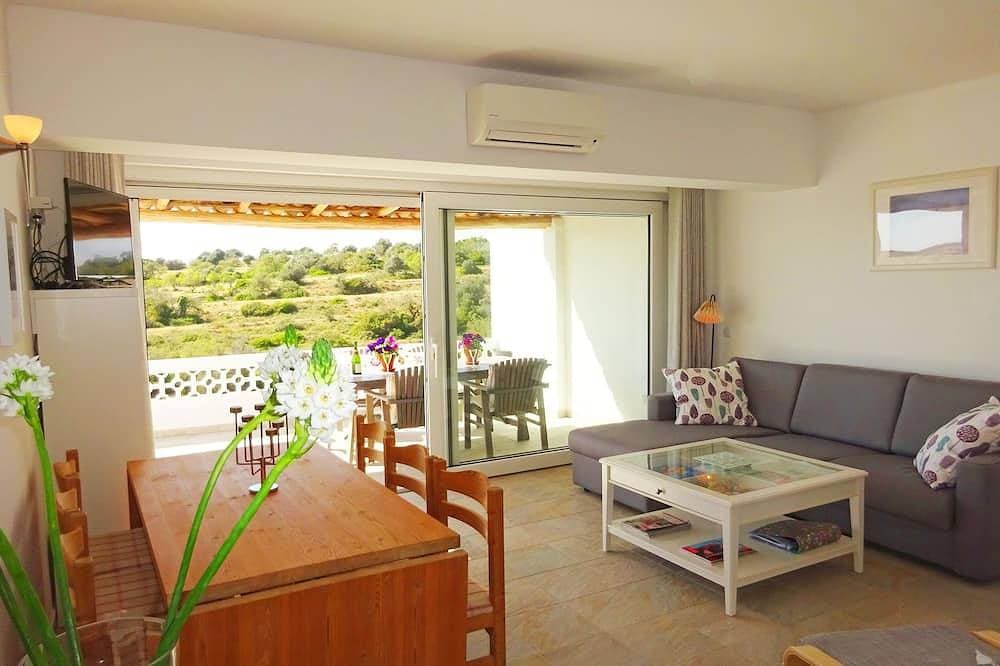 Foto 5 von 30: Luxuriöse Villa mit 2 Schlafzimmern auf der Quinta da Saudade mit 2 Pools, Tennisplatz usw.