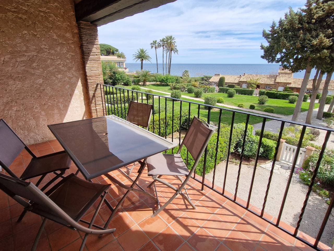 Foto 5 von 24: Apartment mit Mezzanine und Pool, Haustiere erlaubt, privater Parkplatz in Sainte-Maxime