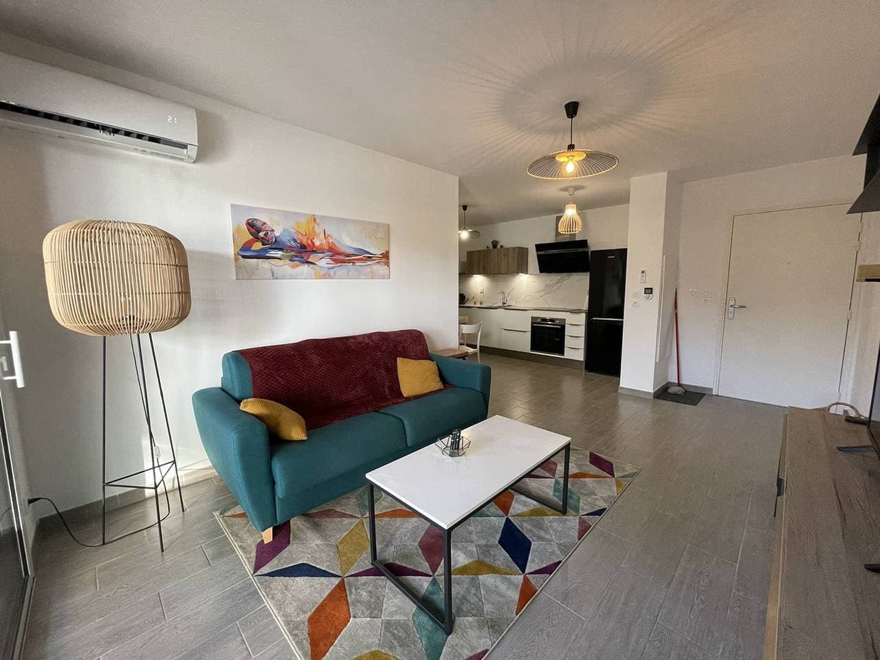 Foto 4 von 11: Elegante Wohnung für 4 Personen mit Garten, Pool und nah am Strand