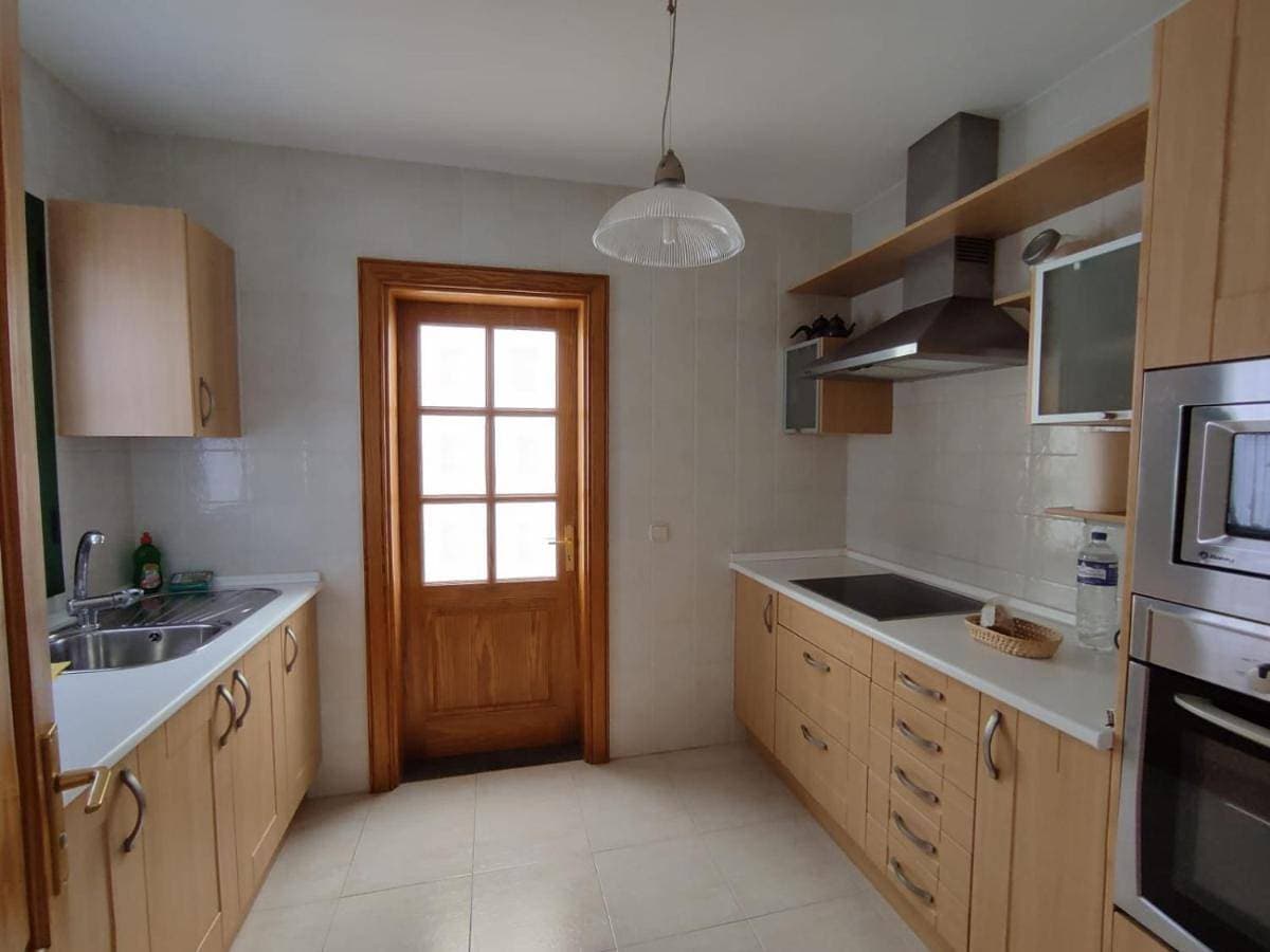 Foto 4 von 15: One-Bedroom Apartment