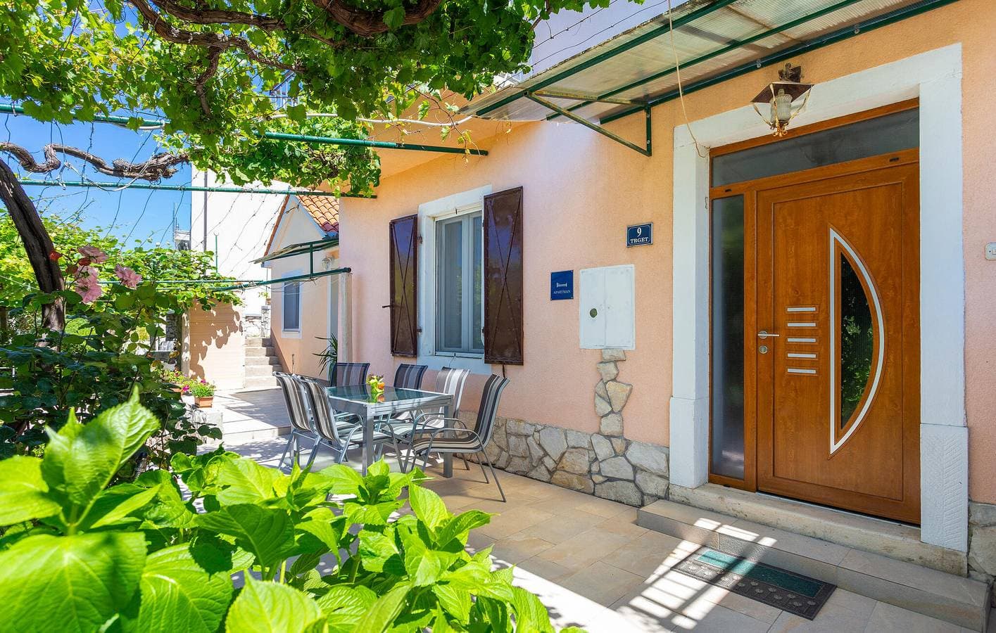 Foto 8 von 39: Charmantes Apartment mit einem Schlafzimmer und Terrasse, in der Nähe der Küste und des Stadtzentrums