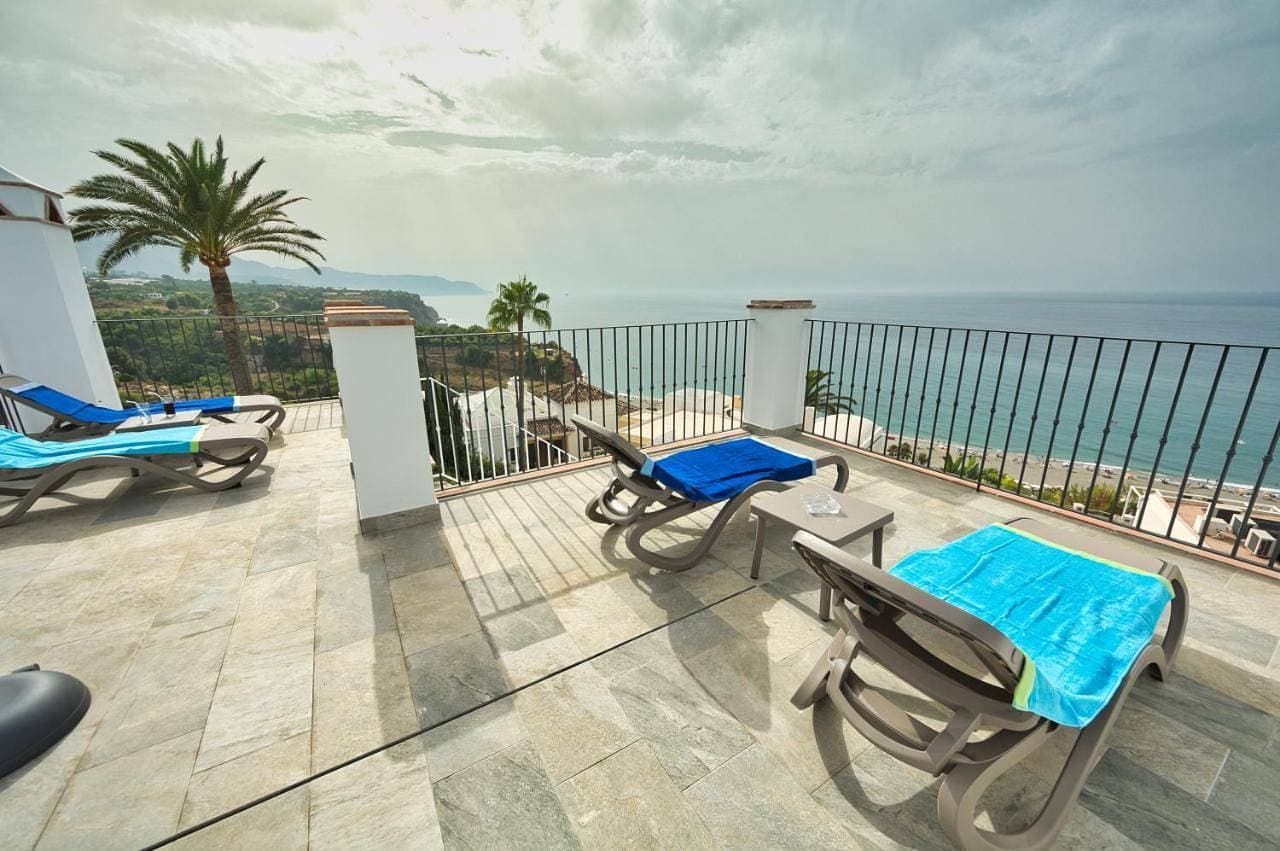 Foto 2 von 50: Villa with Sea View