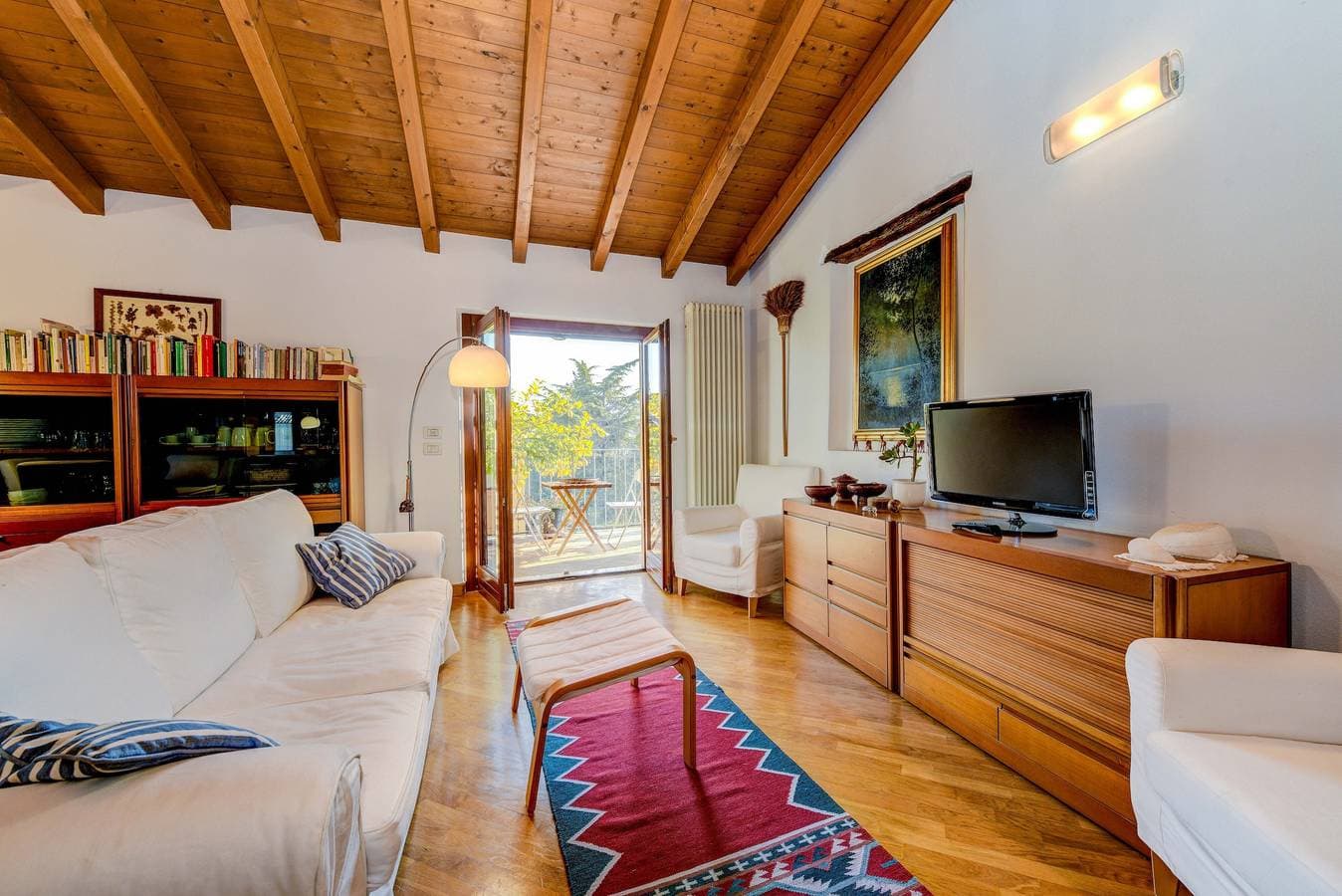 Foto 2 von 23: Ferienwohnung 'Mansarde im Zentrum von Salò' mit Balkon, WLAN und Klimaanlage