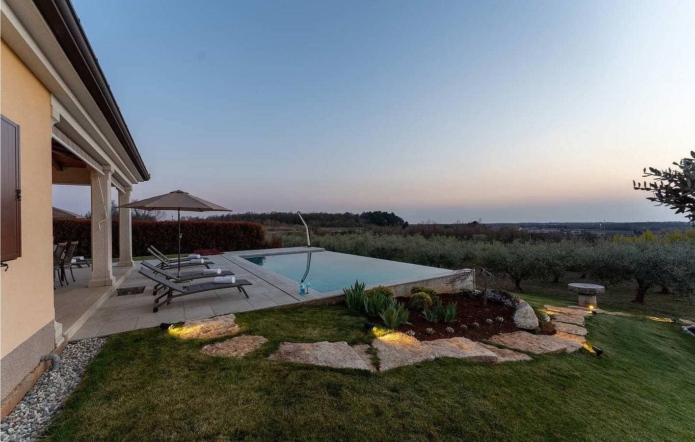 Foto 10 von 49: Gemütliche 2-Zimmer-Wohnung mit Pool und Terrasse in der Nähe der Restaurants und Sehenswürdigkeiten von Visnjan