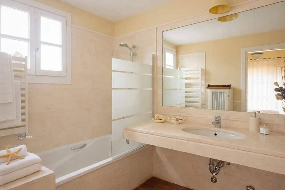 Foto 7 von 22: Mediterrane Villa in Estepona, 50m vom Strand