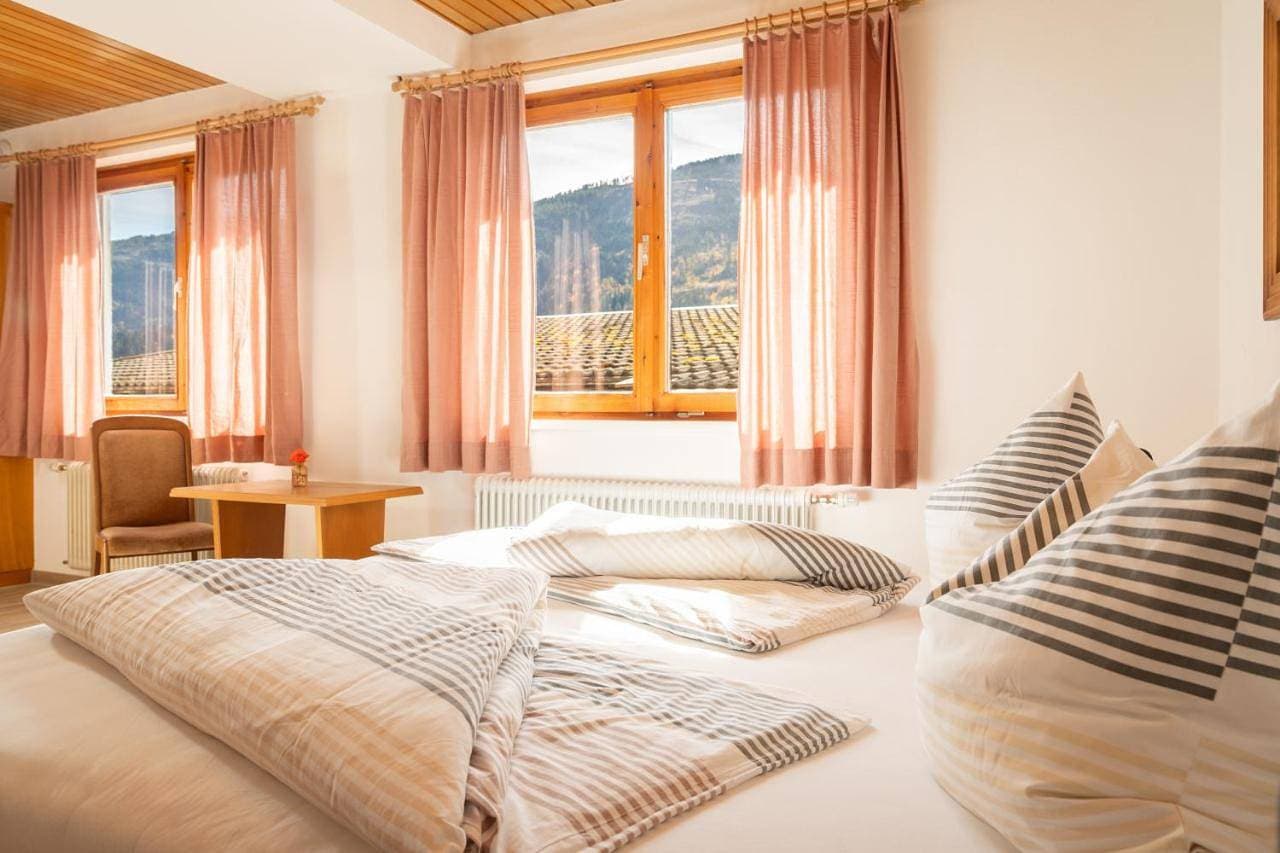 Foto 6 von 11: Double Room with Mountain View