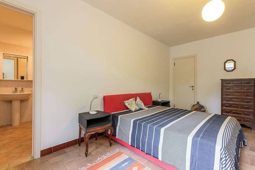 Foto 2 von 30: Wunderbares alleinstehendes Ferienhaus für 7 Gäste mit  W-Lan, TV, Innenhof und Haustiere erlaubt