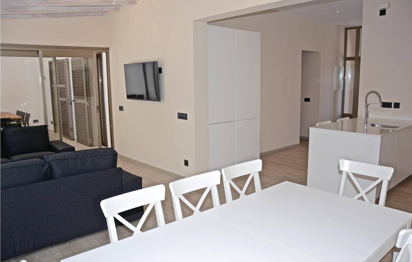 Foto 9 von 28: Geräumiges Apartment mit AC, Küche und Terrasse in Strandnähe