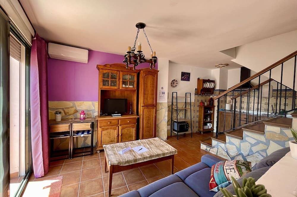 Foto 10 von 30: Geniessen Sie Die Sonne Und Den Herrlichen Blick Von Der Terrasse<br><br>Wohnung Axarquía 1-3