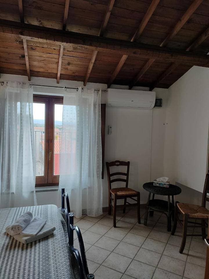 Foto 10 von 12: Double Room with Private External Bathroom