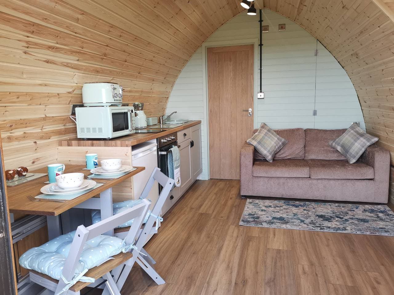 Foto 3 von 33: Blockhütte für 2 Personen mit Garten