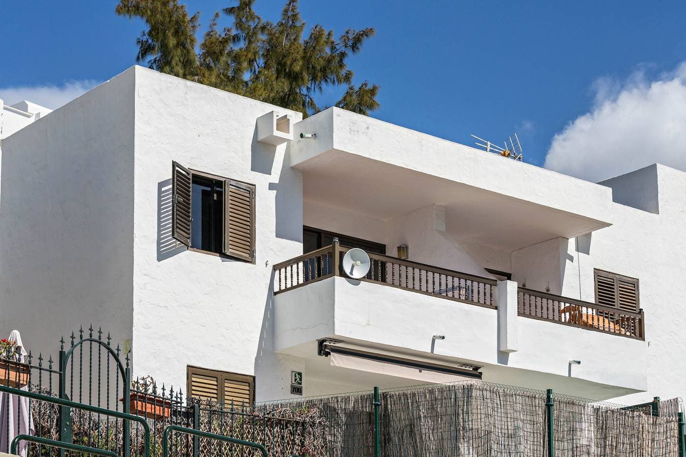 Foto 4 von 22: „Apartamento Cumana 2 – Poolblick“ mit Bergblick, Terrasse, Gemeinschaftspool und WLAN
