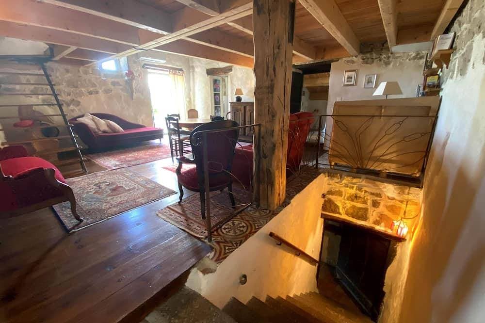 Foto 10 von 30: Authentisches und komfortables Ardèche Bauernhaus in einer grünen Umgebung